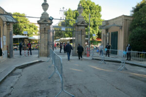 Al fine di realizzare un intervento che contribuisca al superamentodell'attuale situazione di crisi...