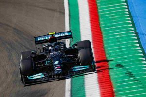 IMOLA (ITALPRESS) - Il weekend di Imola si apre nel segno di Valtteri Bottas. Prime due sessioni di...