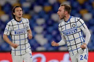 NAPOLI (ITALPRESS) - La corsa dell'Inter verso lo scudetto si ferma dopo una striscia di undici...