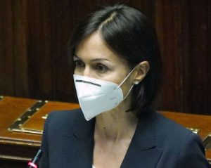 ROMA (ITALPRESS) - "Siamo a Palazzo Chigi per ricostruire il Paese in un momento drammatico di...