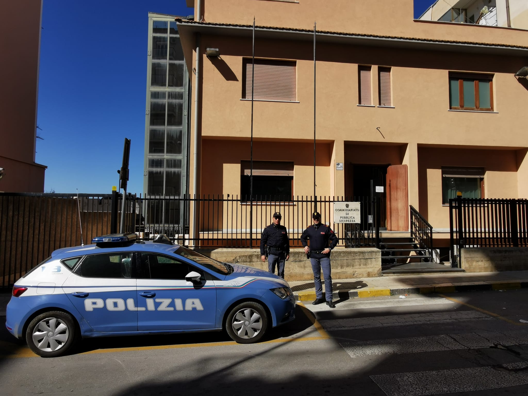 Maltratta la moglie davanti ai figli piccoli: arrestato un uomo a Termini Imerese
