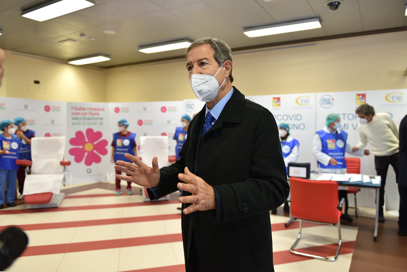 Covid, Musumeci ai prefetti: servono maggiori controlli