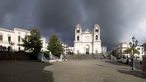 Il presidente della Regione Siciliana, Nello Musumeci, ha dichiarato tre nuove "zone rosse"...