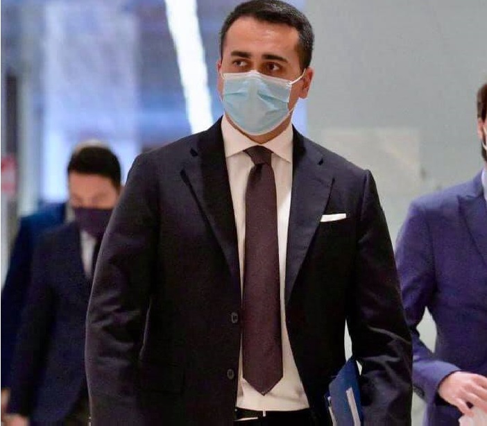 Di Maio “Dal 15 maggio riapriamo ai paesi stranieri in sicurezza”