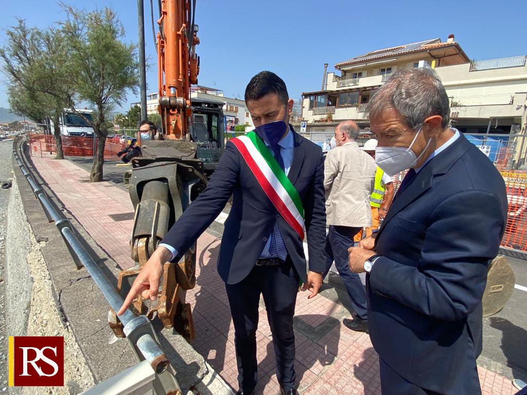 Furci Siculo, Musumeci consegna i lavori per completare la difesa del lungomare