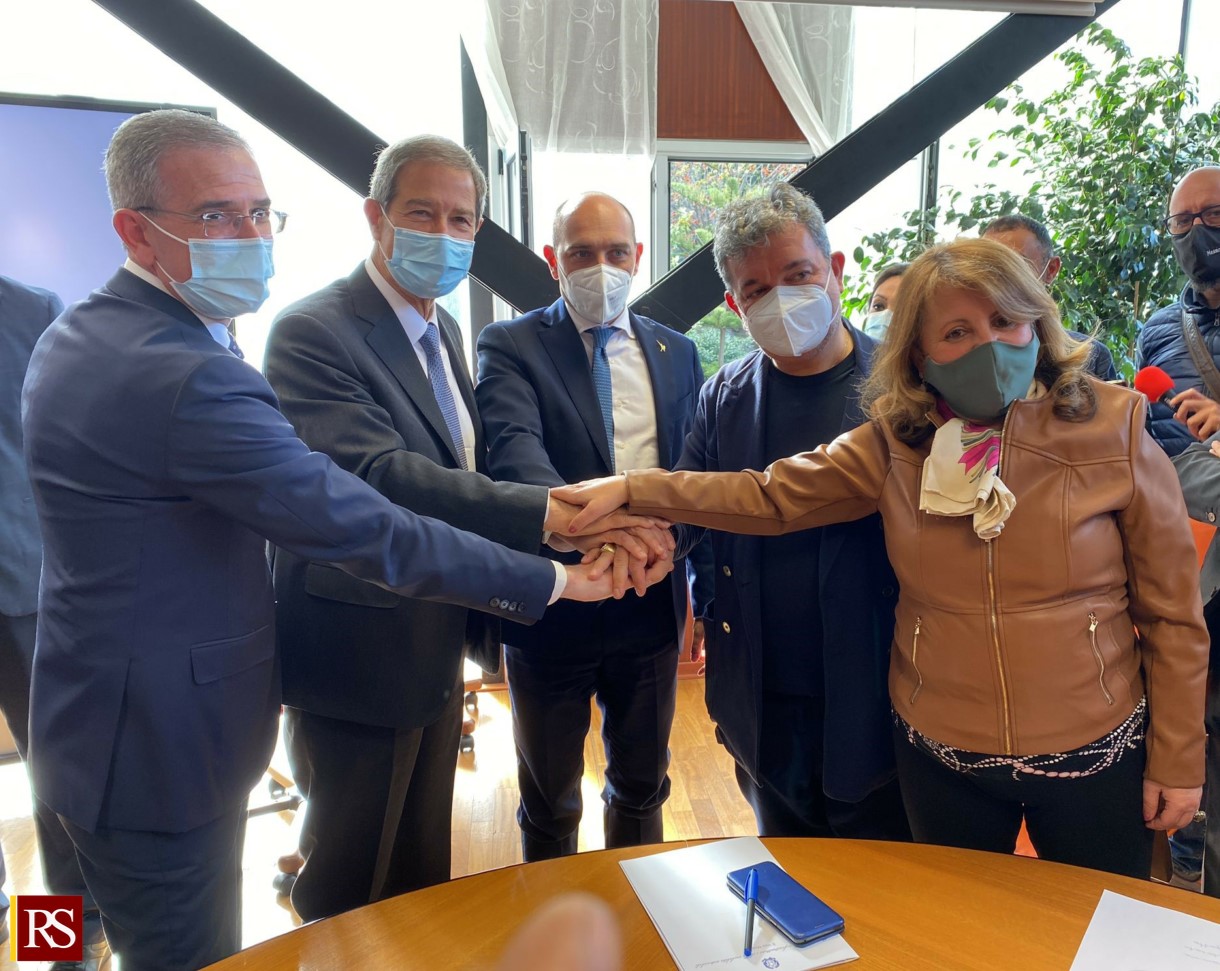 Ponte, Sicilia e Calabria al Governo: basta con la telenovela