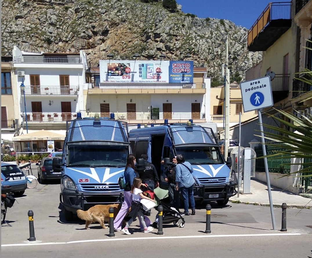 Contagi in calo, ma altri 9 giorni di agonia: a Palermo controlli a tappeto