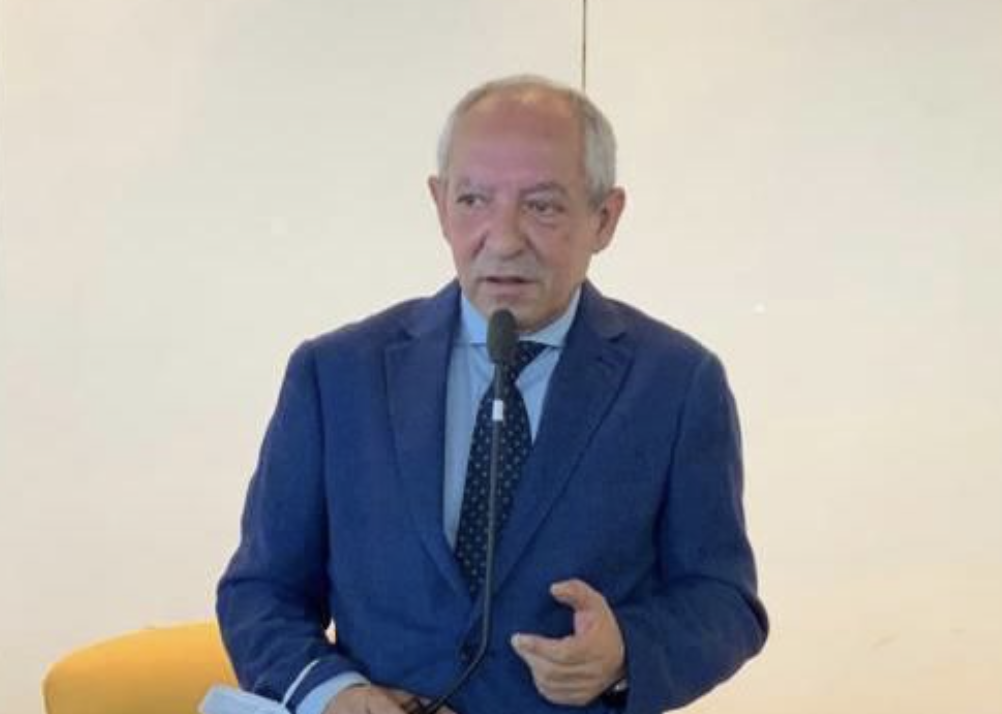 Carenza dosi Pfizer, Liberti: “Fatto temporaneo, ci scusiamo dei disagi”