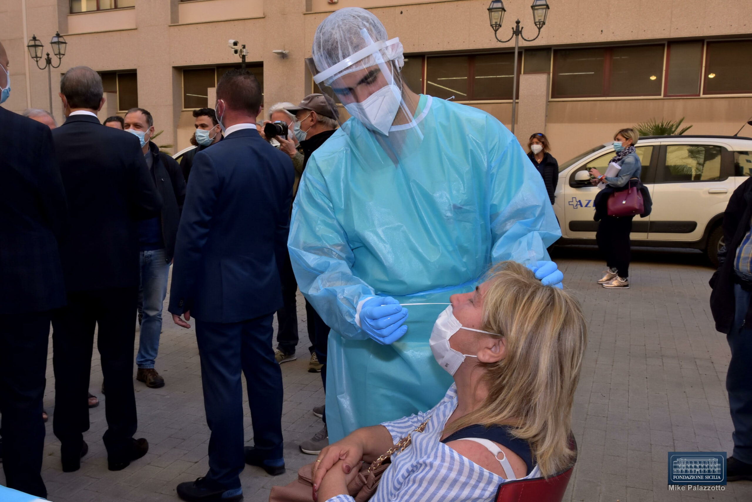 “Accanto agli ultimi”, continuano a Villa Zito i vaccini per i senzatetto