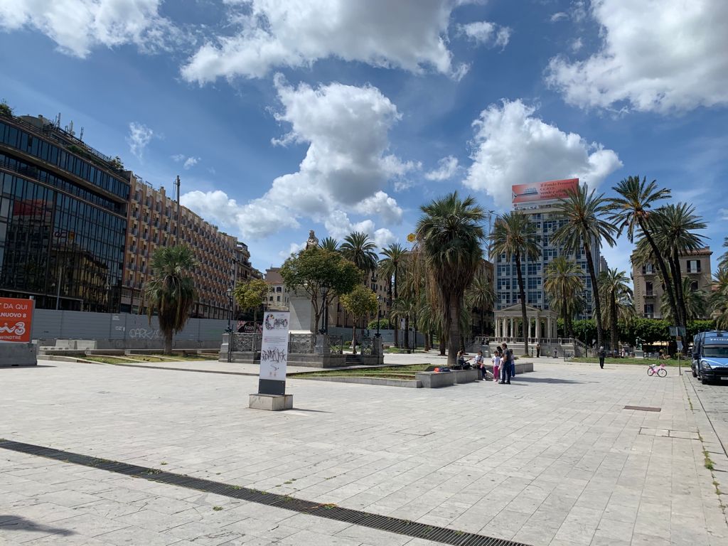 Giornata di vaccini per i maturandi, domani a Palermo a Piazza Castelnuovo