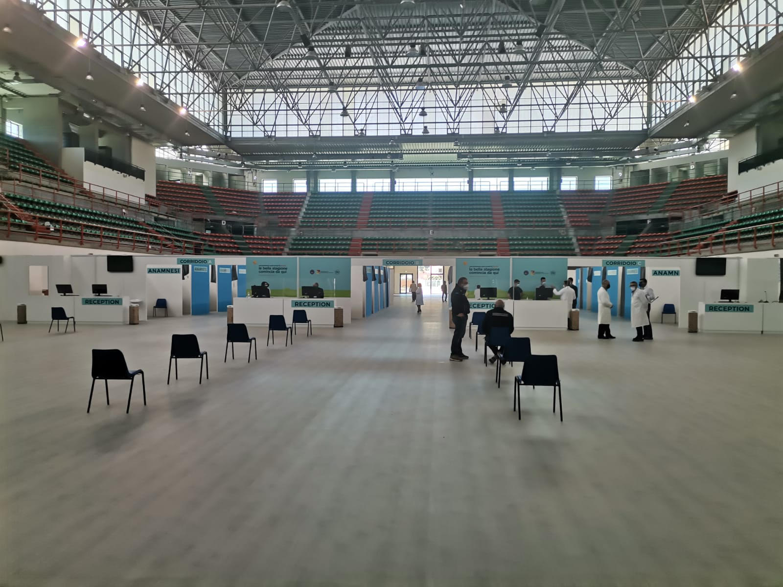 A Messina al via vaccinazioni al Palarescifina, l’hub più grande della Sicilia