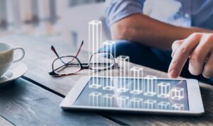 MILANO (ITALPRESS) - L'uscita dal periodo pandemico e di conseguente crisi economica segnerà la...