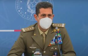 ROMA (ITALPRESS) - "Astrazeneca si utilizzerà solo per gli over 60". Lo ha ribadito il commissario...