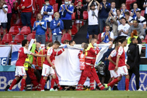 COPENAGHEN (DANIMARCA) (ITALPRESS) - La Finlandia ottiene una storica vittoria all'esordio assoluto...