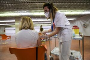 ROMA (ITALPRESS) - La Commissione tecnico scientifica dell'Aifa si è espressa sulle modalità di...