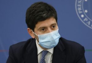 ROMA (ITALPRESS) - "Il 'crossing vaccinale' è una cosa che la Germania fa da due mesi, che anche la...