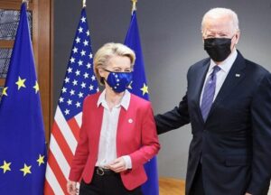 ROMA (ITALPRESS) - "L'incontro è iniziato con una svolta sulla disputa sugli aerei. Oggi si passa...