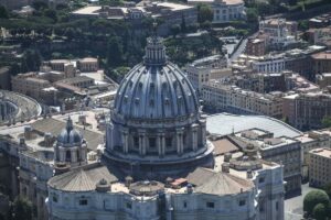 ROMA (ITALPRESS) - Il Vaticano ha attivato i suoi canali diplomatici per chiedere formalmente al...