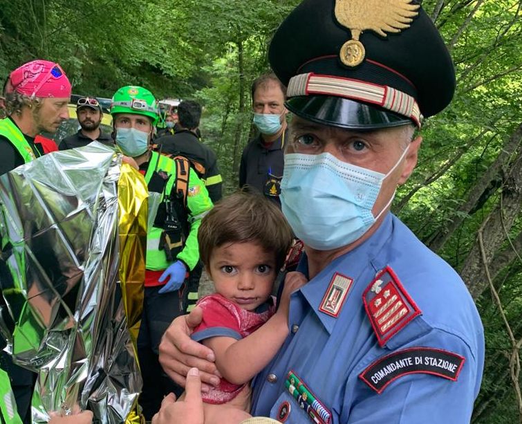 Toscana, ritrovato vivo il bambino di 2 anni scomparso da casa