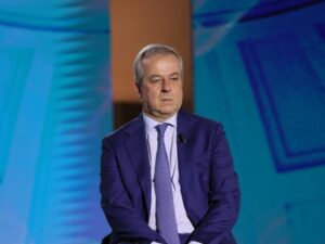 ROMA (ITALPRESS) - "L'Italia in questo momento è tutta bianca ma se necessario creeremo zone rosse...