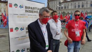 TORINO - (ITALPRESS) - #Ripartiamoinsieme, #CgilCislUil e #26giugno. Lavoro, coesione e giustizia...