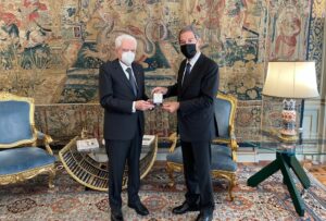 Il presidente della Repubblica, Sergio Mattarella, ha ricevuto oggi pomeriggio al Quirinale il...