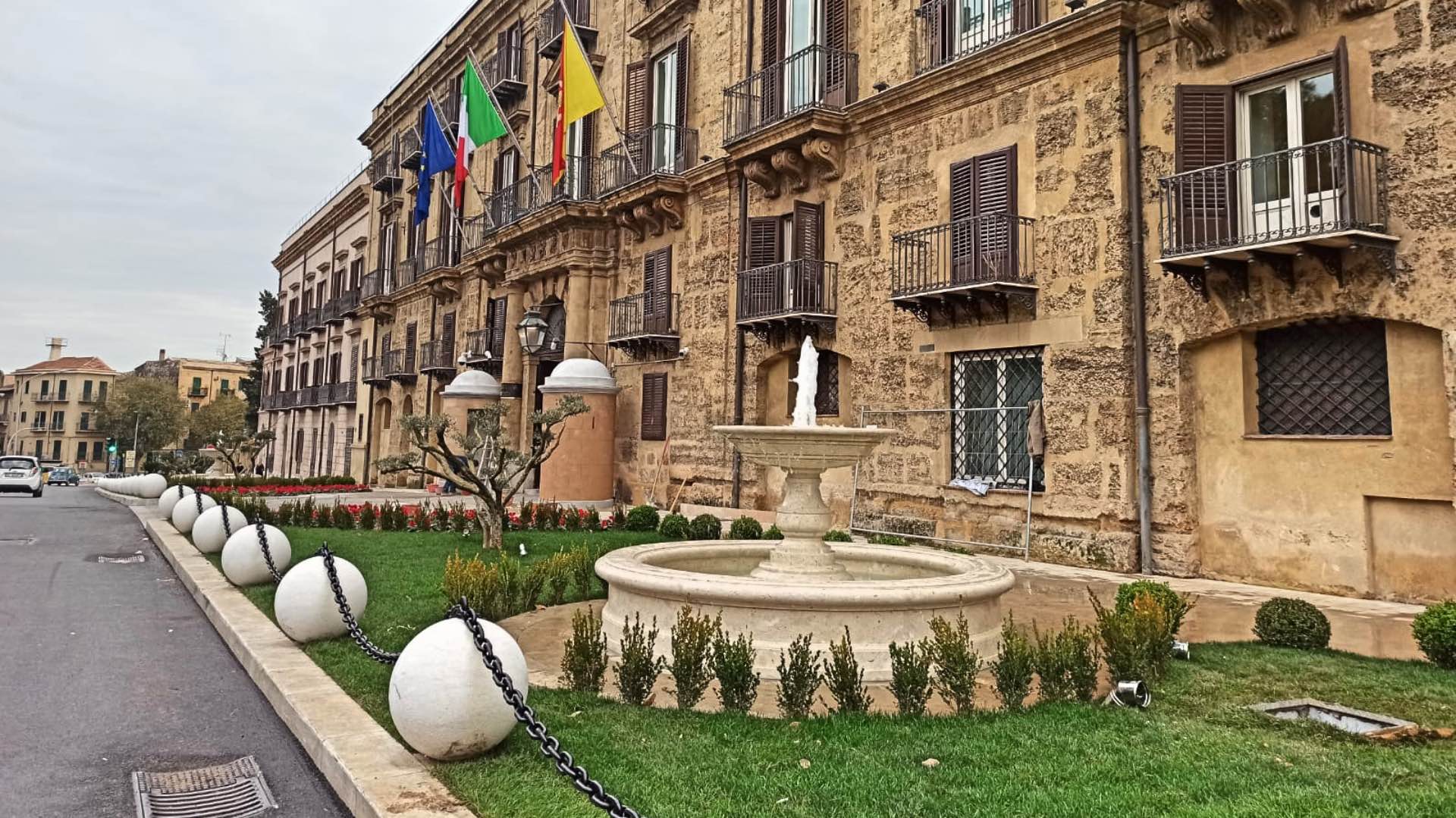 Palazzo Orléans, Musumeci apre alle 18 Tgcom24Tour