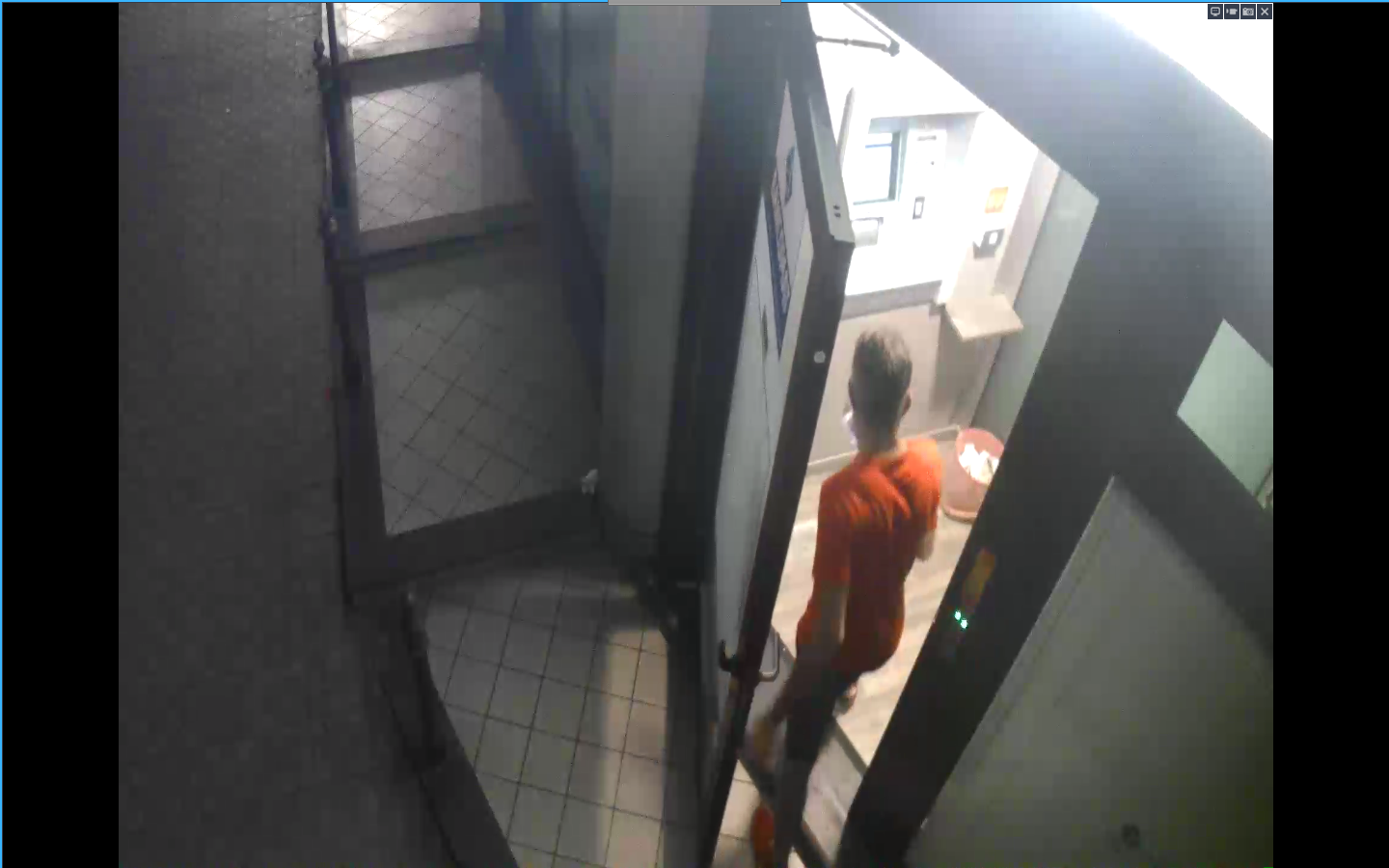 Ruba codici bancomat e preleva contanti, un arresto a Catania