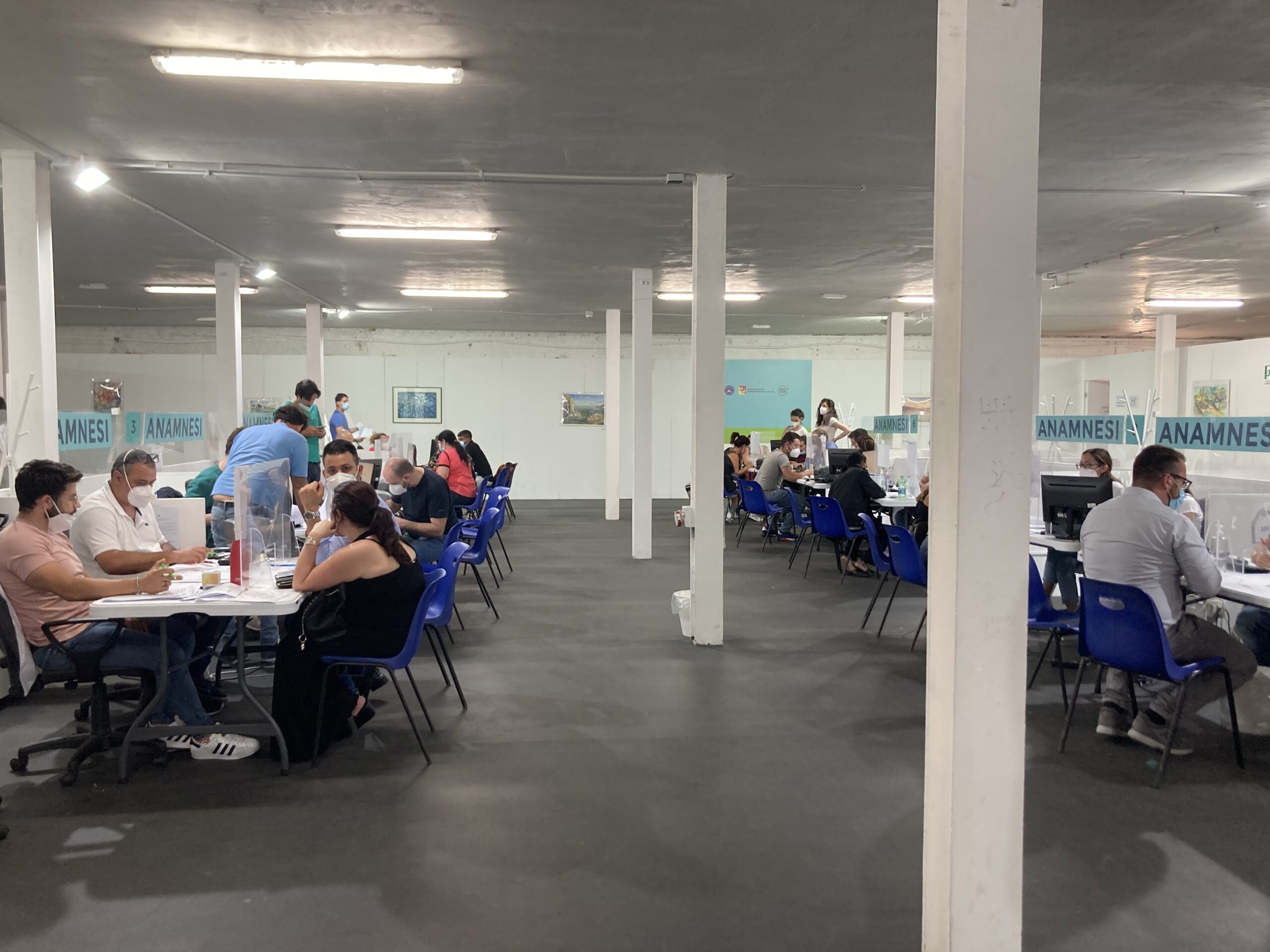 Vaccini, Ugl chiede l’apertura delle prenotazioni anche per la fascia 12-15 anni