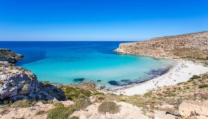 La Regione Siciliana mette ordine nella fruizione della Spiaggia dei conigli all’interno della...