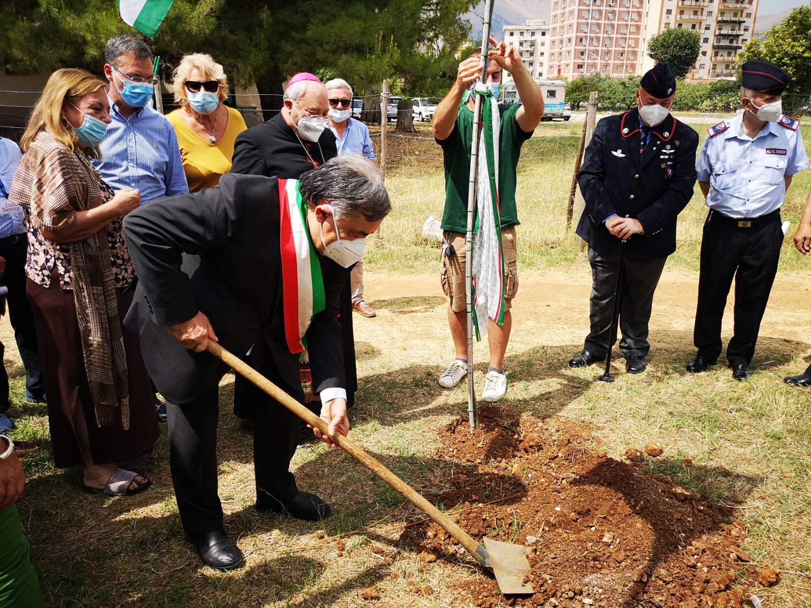 Parco Uditore: una quercia in memoria delle vittime Covid