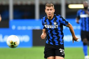 MILANO (ITALPRESS) - L'Inter riparte a San Siro contro il Genoa, la Juventus a Udine, mentre il...