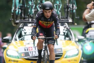ROMA (ITALPRESS) - Wout Van Aert vince la ventesima e penultima tappa del Tour de France 2021, la...