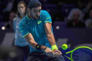 ROMA (ITALPRESS) - Matteo Berrettini alza bandiera bianca. Il tennista romano deve rinunciare alla...