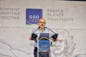 NAPOLI (ITALPRESS) - La "ministeriale" del G20 riunita a Napoli ha approvato il comunicato finale su...