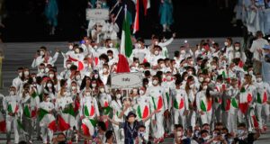 TOKYO (GIAPPONE) (ITALPRESS) - "A seguito dell'accertata positività al Covid-19 di un giornalista...