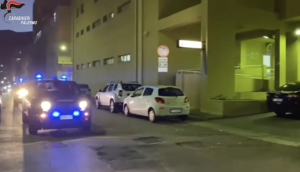 Smantellato il traffico di droga nel quartiere Zen a Palermo. Questa mattina all'alba, i carabinieri...