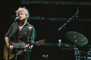 Niccolò Fabi, prosegue il viaggio live che per tutta l’estate lo vede protagonista sui palchi di...