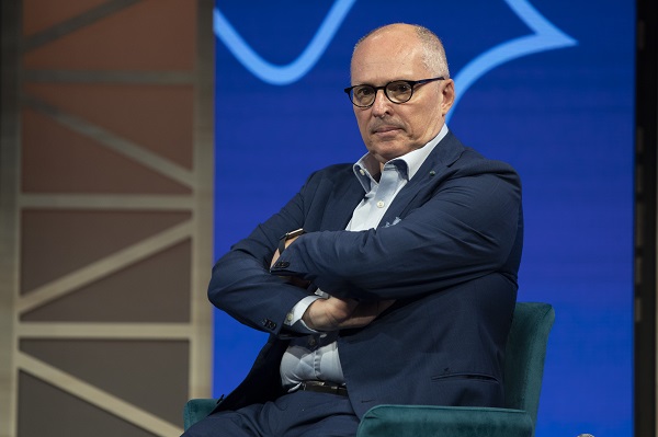 Ricciardi “Green pass solo ai vaccinati, tampone non basta”