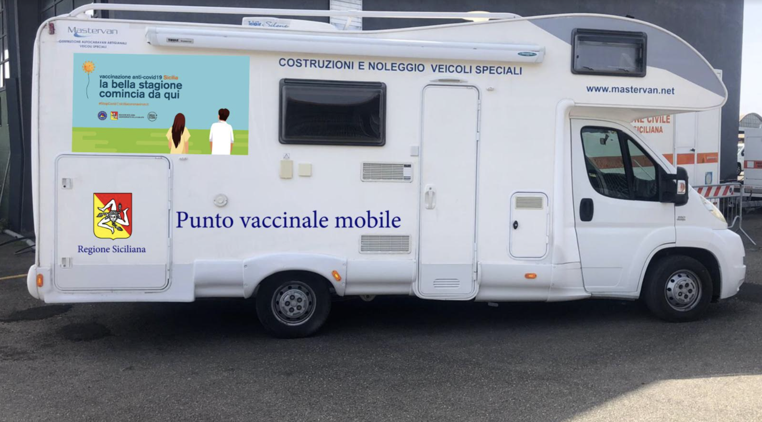 Al via a Catania il tour del punto vaccinale mobile