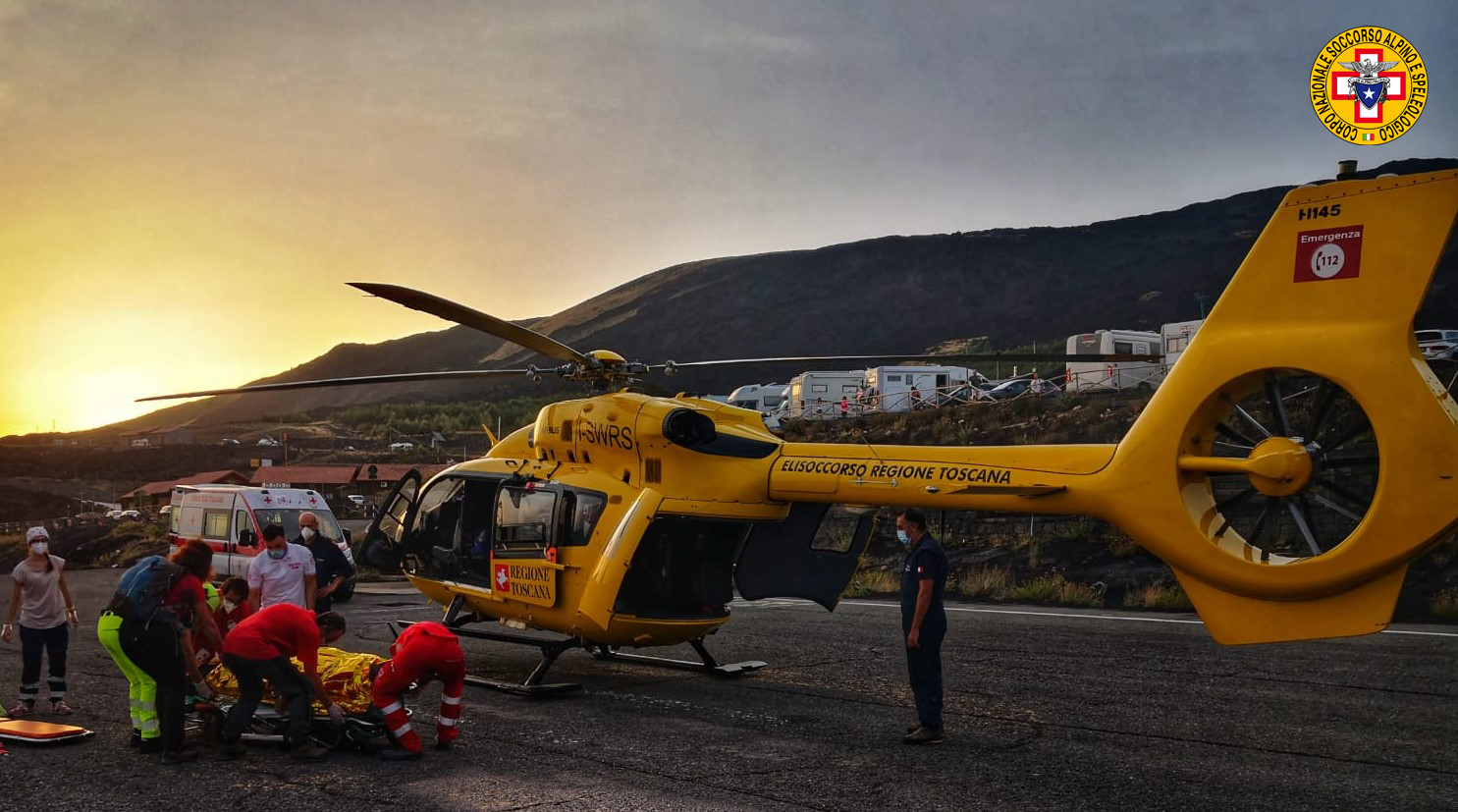 Ciclista ferito sull’Etna salvato dal Soccorso Alpino