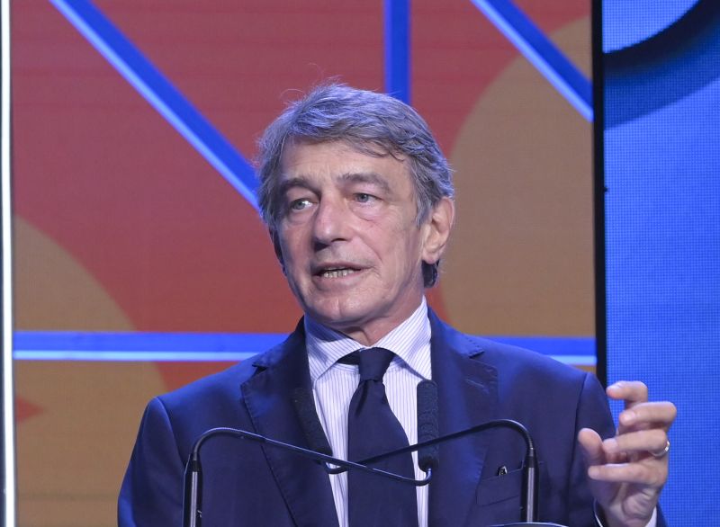 Afghanistan, Sassoli: “Dialogo sui profughi, prematuro riconoscere talebani”