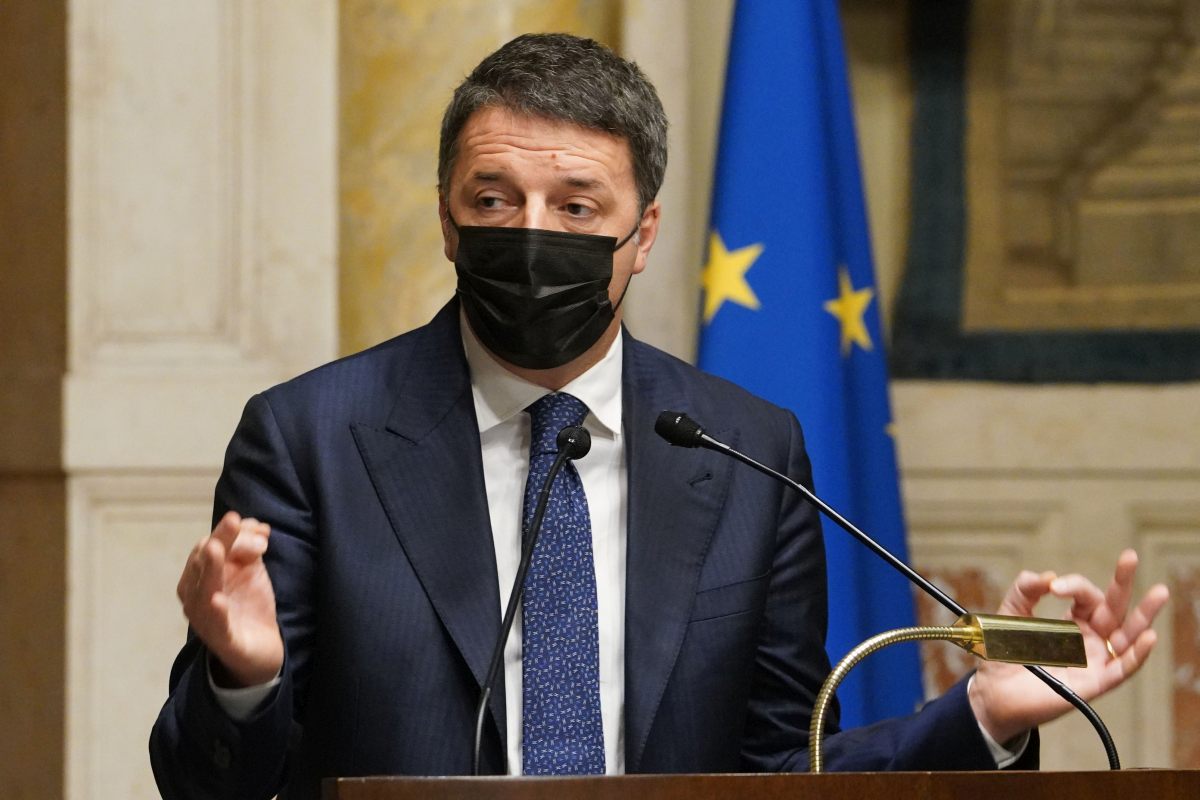 Reddito di cittadinanza, Renzi “Voltare pagina o sarà referendum”