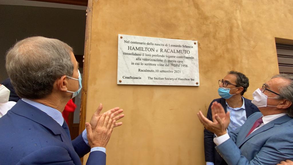 Musumeci alla riapertura di CasaSciascia: “L’omaggio della Sicilia al grande scrittore”