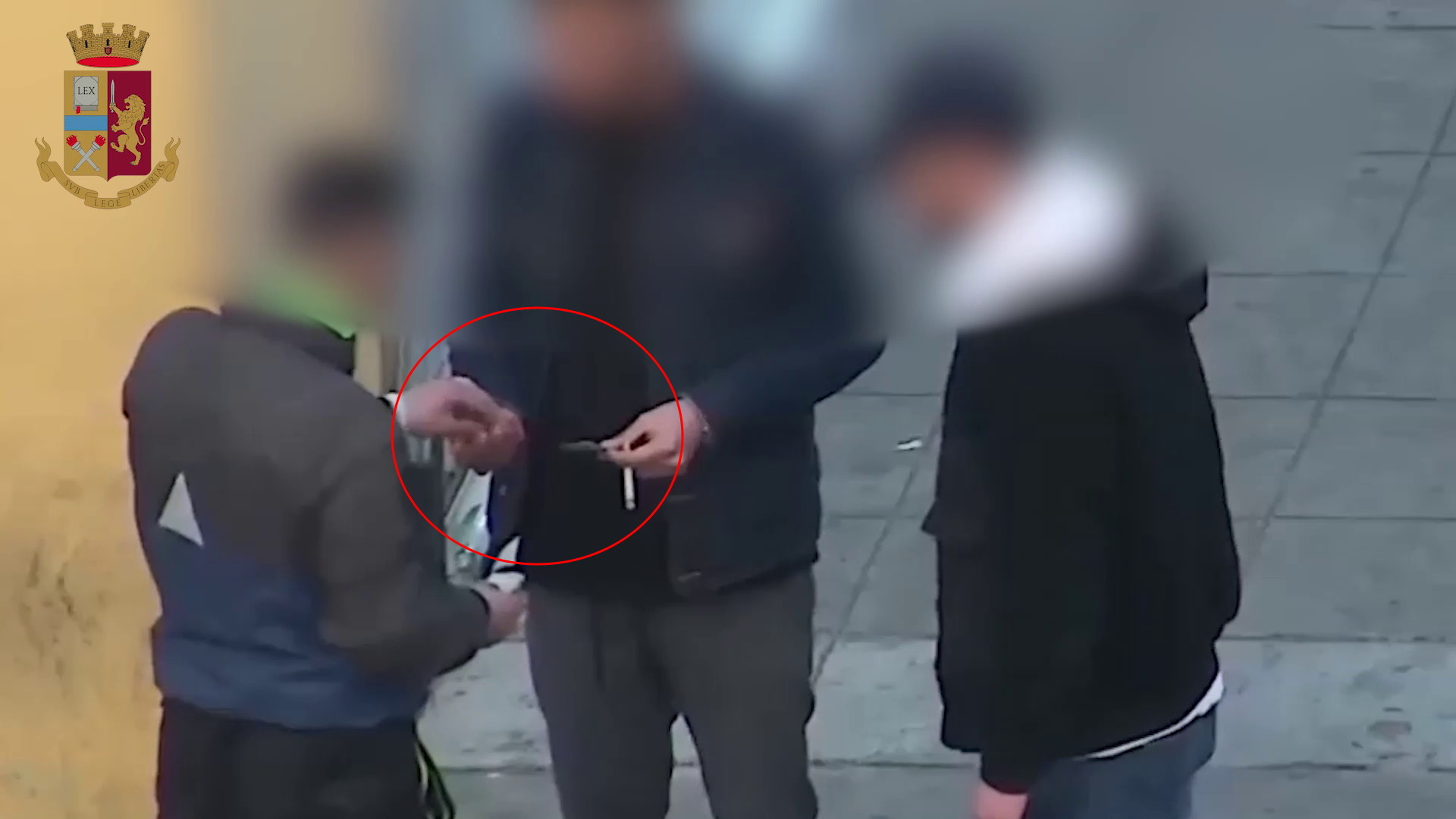 Smantellata piazza di spaccio nel quartiere Zisa a Palermo