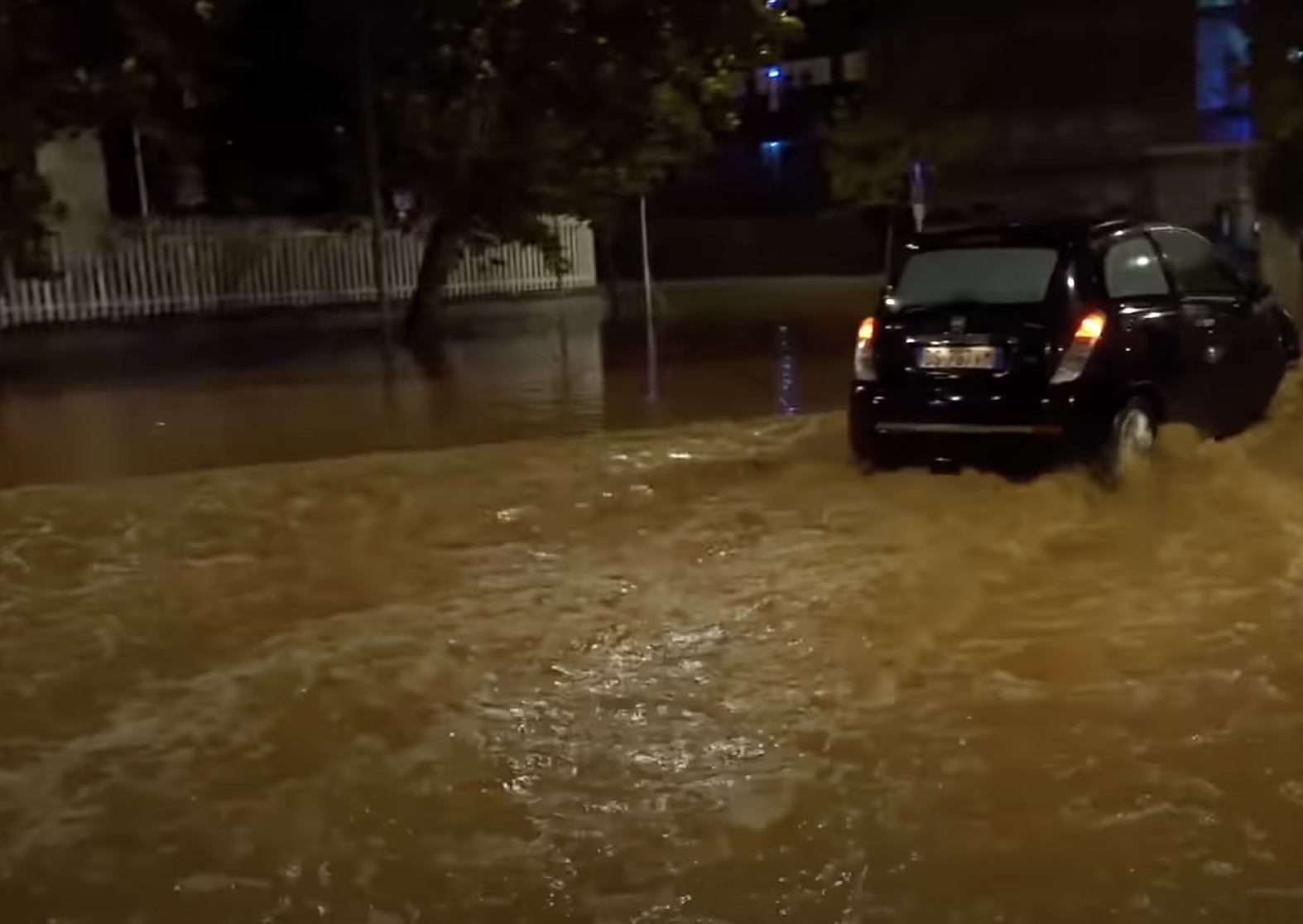 Maltempo a Palermo, frane e allagamenti in città: traffico in tilt