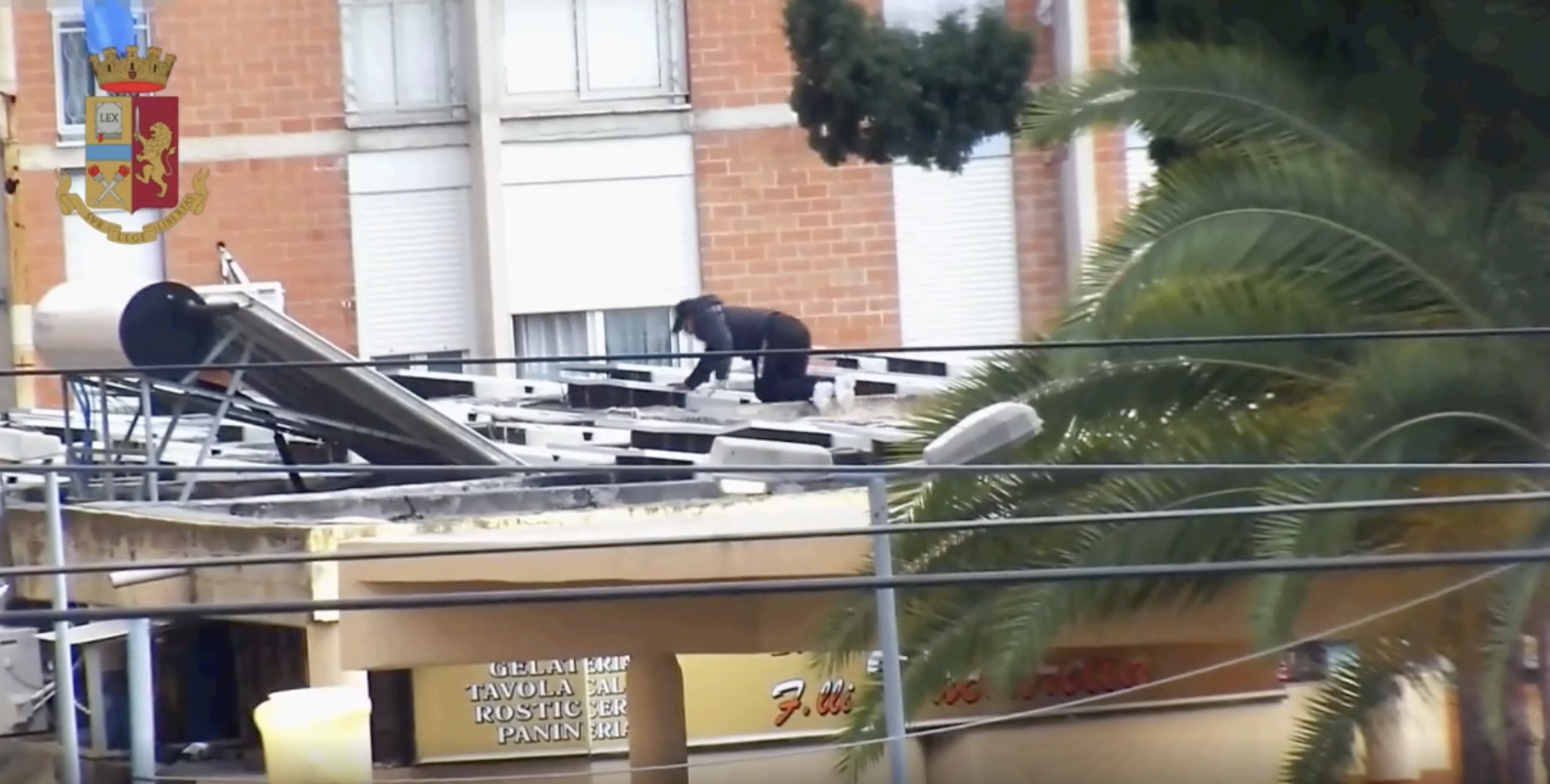 Duro colpo alla piazza di spaccio dello Sperone a Palermo