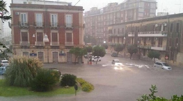 Nubifragio nel siracusano, disagi e feriti: un uomo folgorato