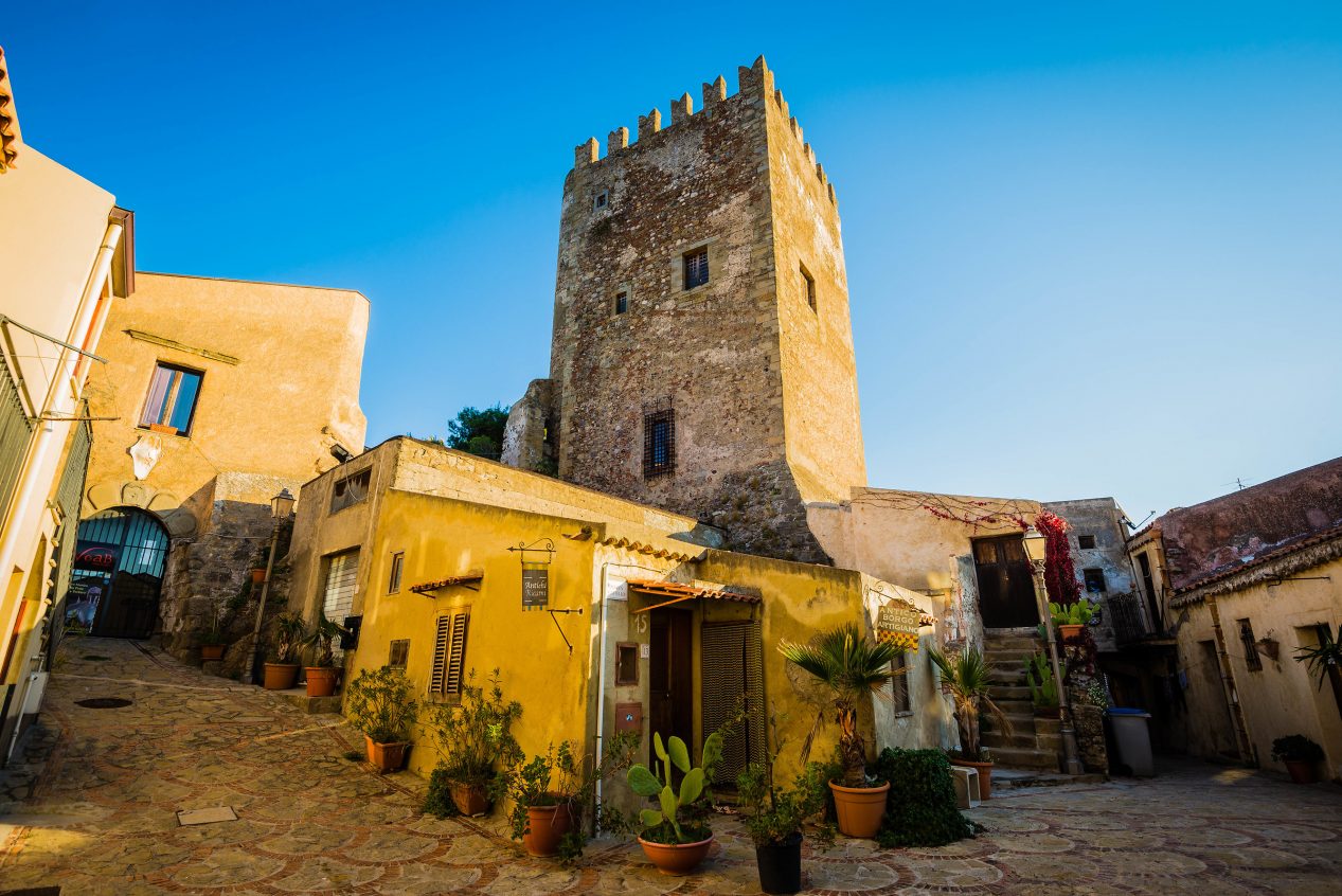 Brolo, Regione acquisisce il “Castello” come immobile