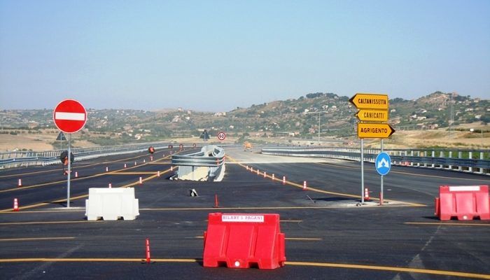 Cancelleri: “Riaperto al traffico lo svincolo di Caltanissetta”